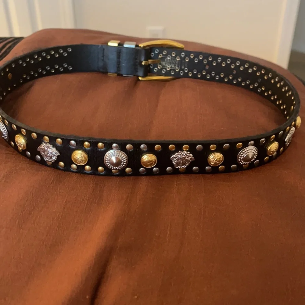 Gianni Versace Vintage Belt, EUC, BEAUTIFUL